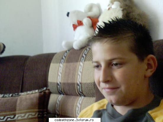 nick:andy
        nume real: chiorean andreas
        de cat timp jucati pe sv: de vreo 1 luna :p